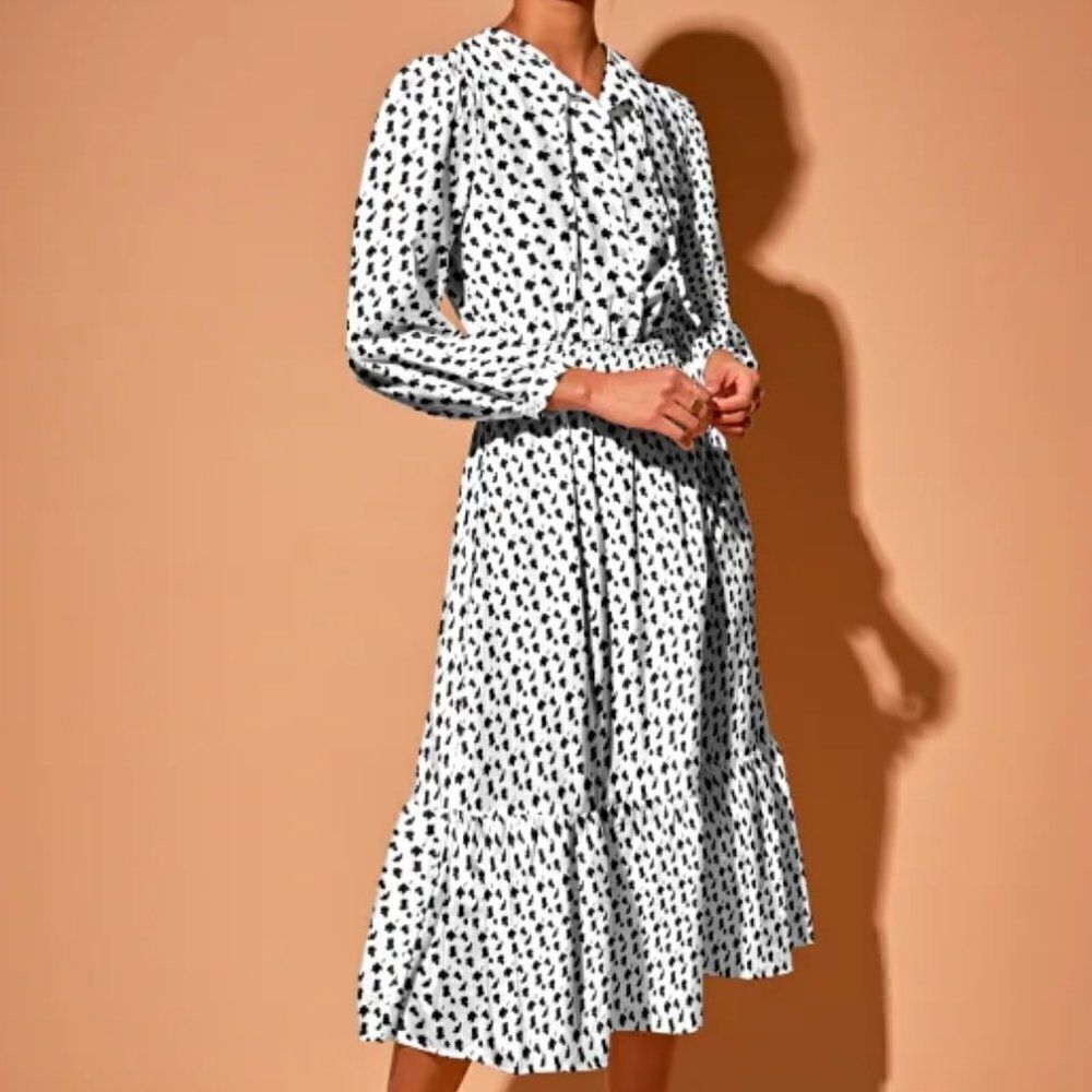 Tucker Juliette Dress White Painted Poppies Micro in Ecovero Viscose Crepe